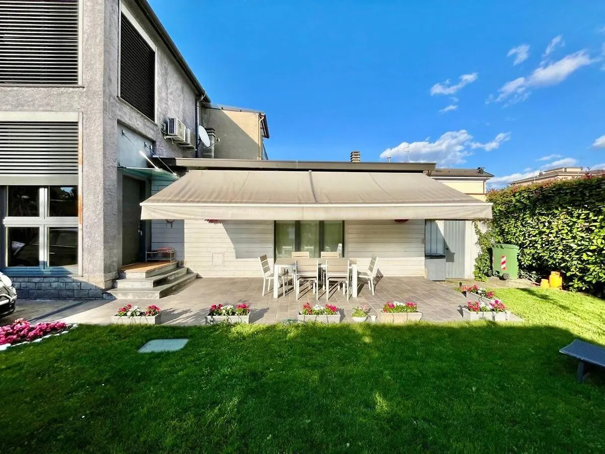 Hébergement de vacances Villa For The Grand Prix In Monza Lissone